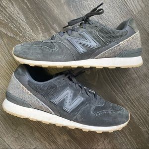 New Balance Womens 696 WL696BY Gray Casual Shoes Sneakers - 8.5